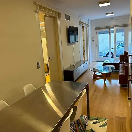 Vallcarca Zone: 2 Bedrooms Appartamento Barcellona